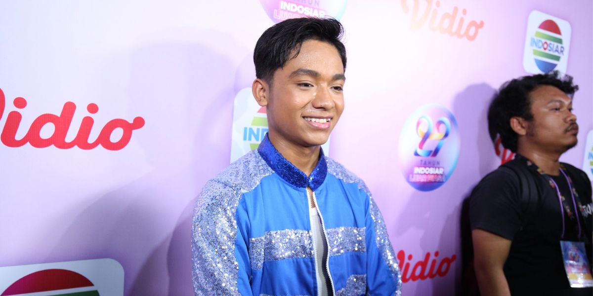After Singing Together at Indosiar's 29th Anniversary, Betrand Peto Automatically Wants to Collaborate with Children of Artists