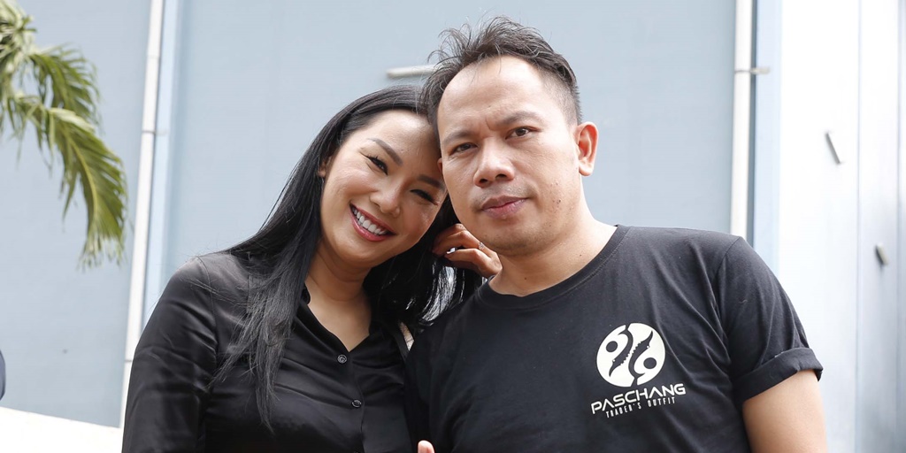 Vicky Prasetyo Accidentally Reveals the Date of His Proposal to Kalina Ocktaranny