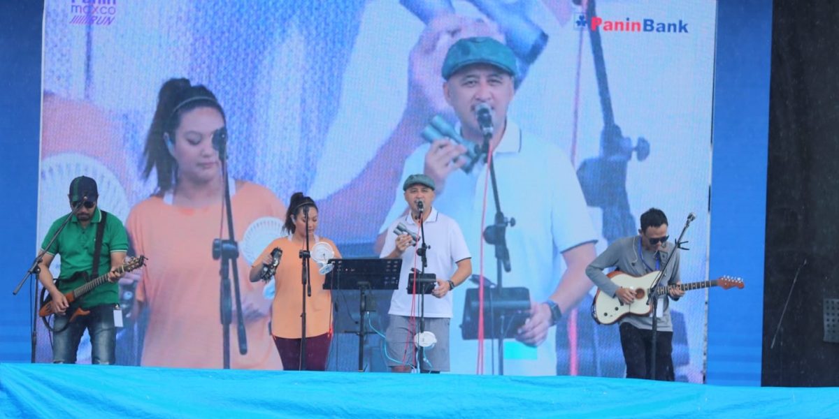 Vokalis Tiket Band, Aqi Singgih Luangkan Waktu untuk Ikut Fun Run di Tengah Kesibukkan Manggung.