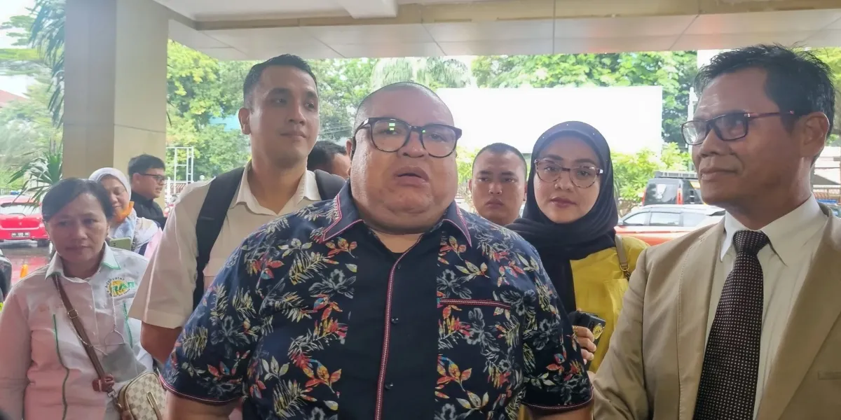 The Verdict for Razman Nasution on Hotman Paris' Report is Postponed Due to the Judges Not Being United in Opinion