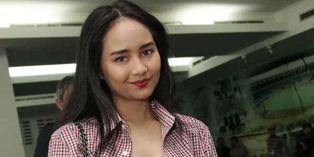 Gita Gutawa  Wow, Gita Gutawa Puasa 19 Jam di Inggris 