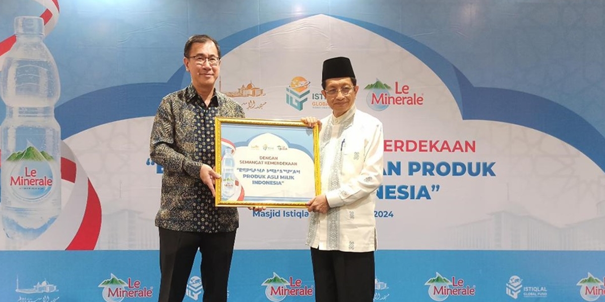 Realizing Social Responsibility, Le Minerale Establishes Cooperation with Istiqlal Mosque