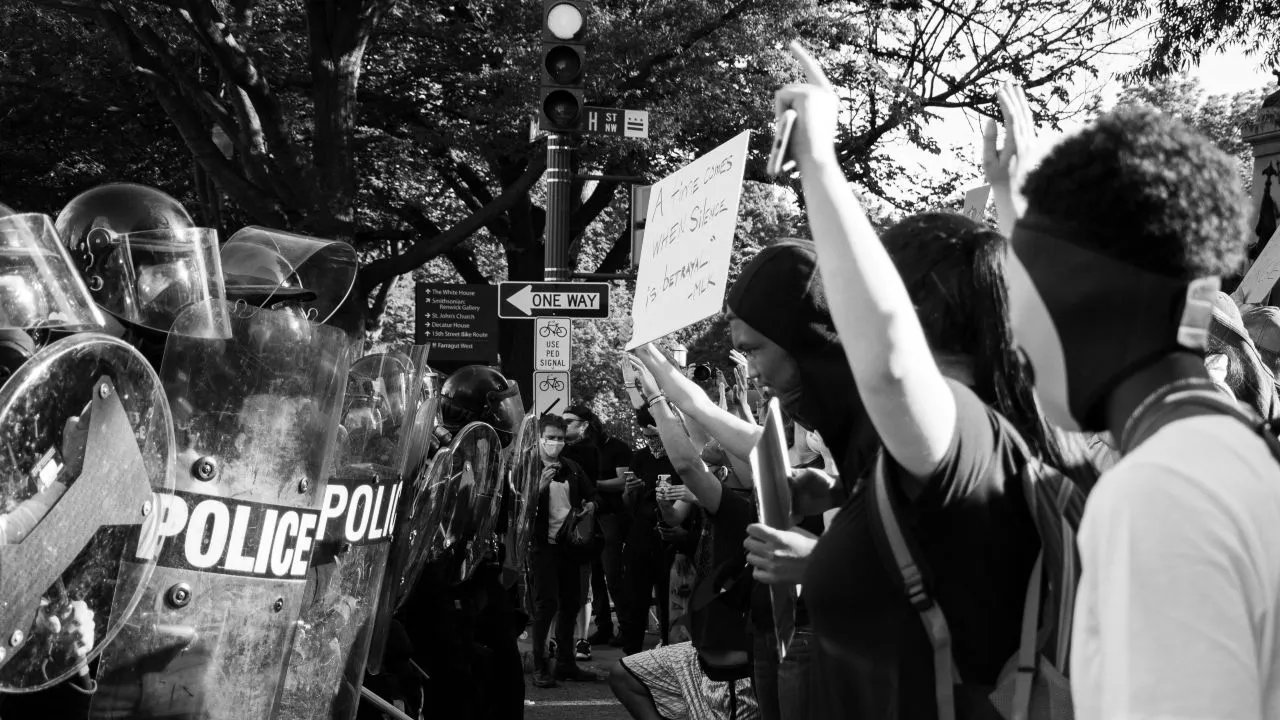 Zones in Demonstrations and Their Meanings, from Risk Areas to Safe Zones