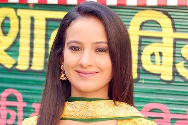 Profesional, usai mendapat 8 jahitan keesokan harinya Heena Parmar tetap jalani proses syuting @tellychakkar.com