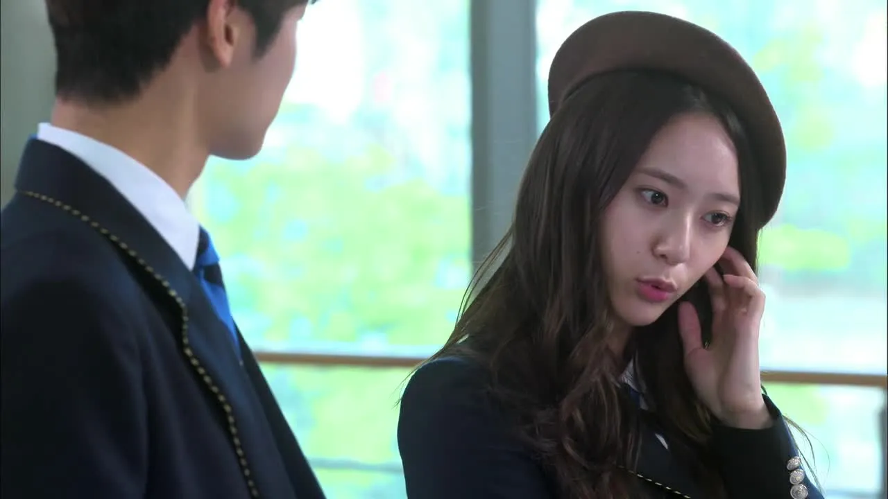 Krystal f(x) saat memerankan Lee Bo Ba dalam serial The Heirs @SBS