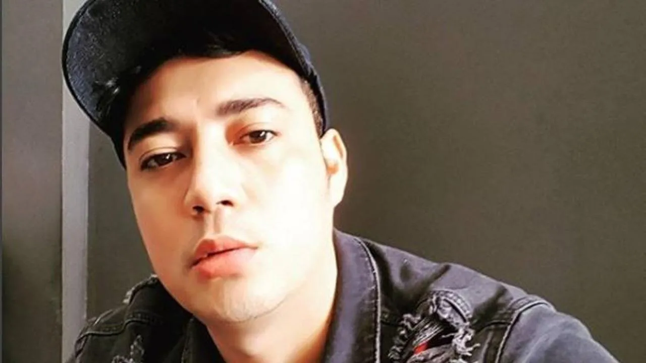 Hendra kini telah resmi cerai dengan Kalina Ocktaranny © instagram.com/hendrayan.m