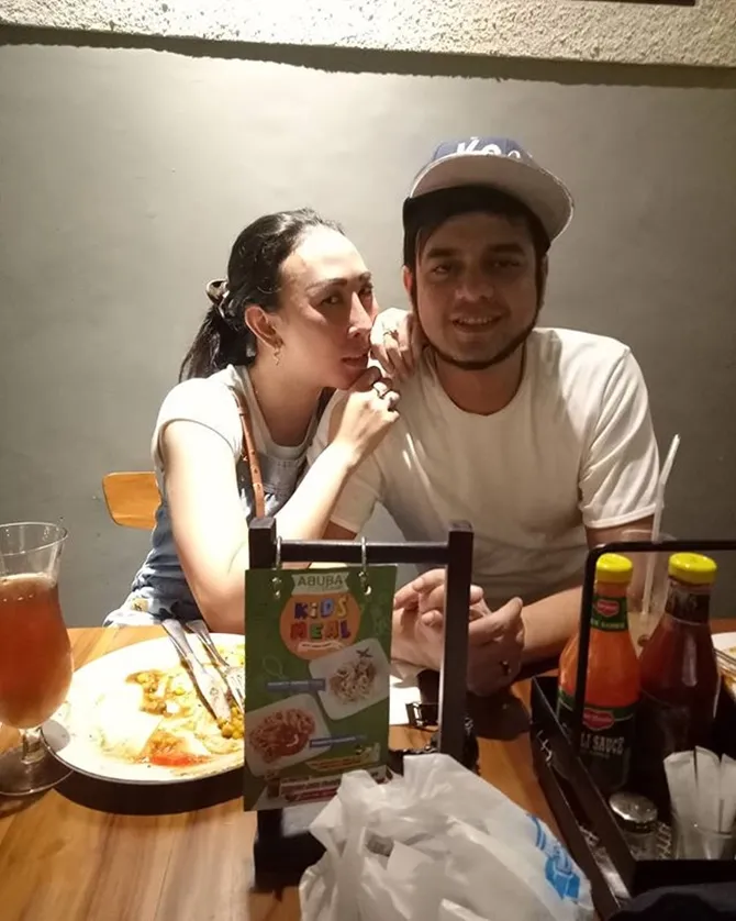 Rio Reifan dan Henny Mona segera lakukan persiapan pernikahan (credit: instagram.com/rioreifan)