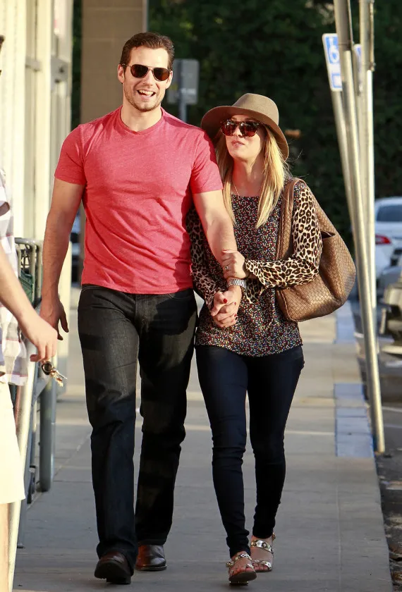 Henry Cavill - Kaley Cuoco @ huffingtonpost.com 