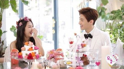 Henry dan Yewon dalam We Got Married. @allkpop.com