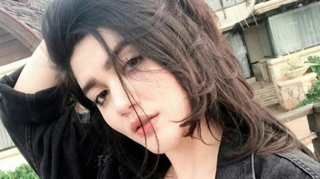 Hilda Vitria Khan, kekasih Billy Syahputra yang masih istri aktor Kris Hatta (credit: instagram.com)