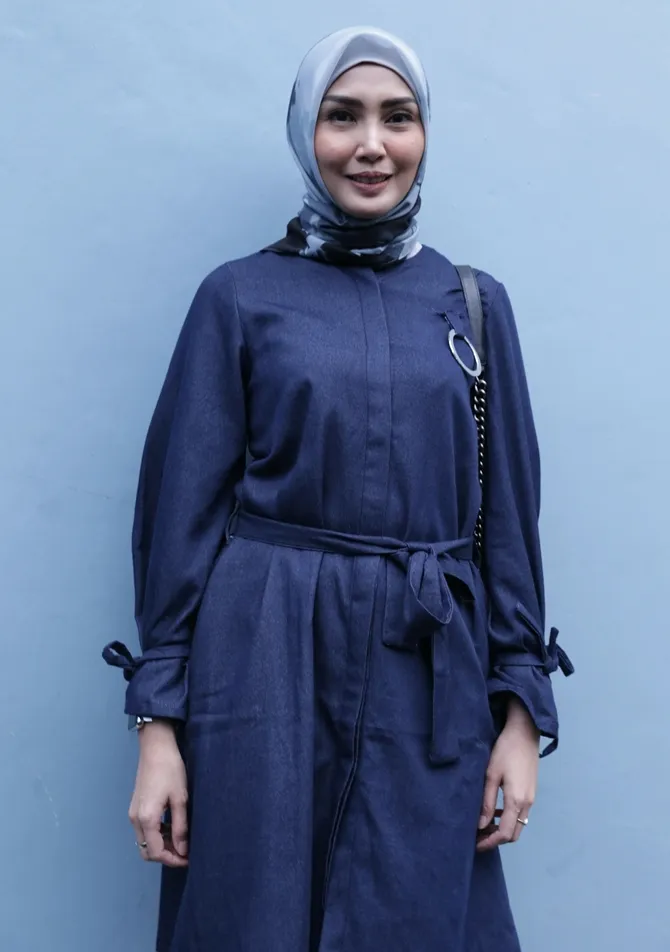 2) Fenita Arie