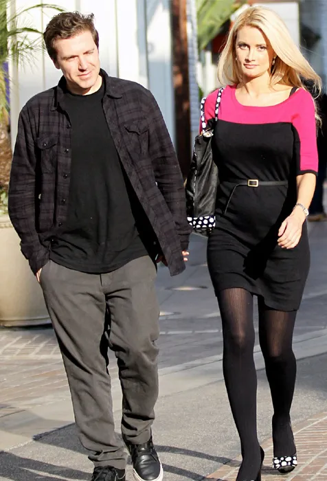 Pasquale Rotella dan Holly Madison @ televicious.com