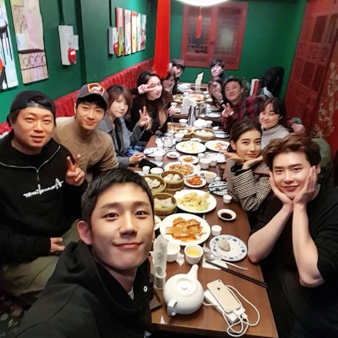 Jung Hae In dan orang-orang yang dia sayang © instagram.com/holyhaein