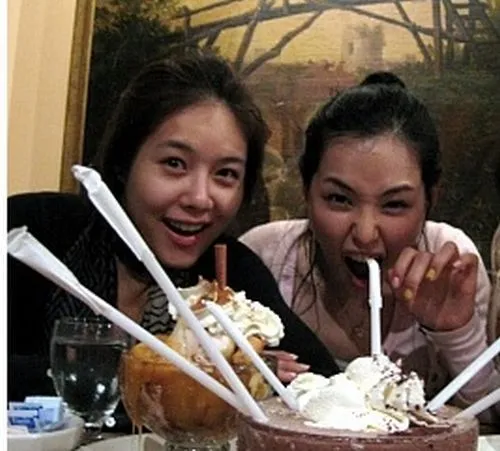 Honey Lee dan Kim Tae Hee sudah bersahabat sejak masih kuliah. ©dramabeans.com