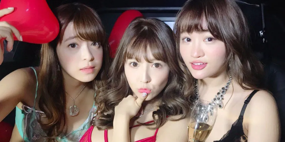 Honey Popcorn bakal gelar fanmeeting 19+. © allkpop.com