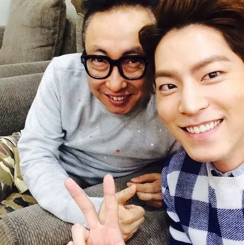 Hong Jong Hyun akui gaji Kim Woo Bin paling tinggi diantara teman seusia. ©soompi.com