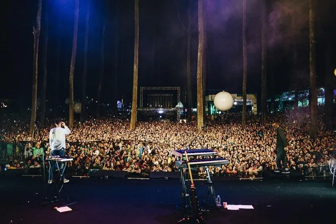 Credit: instagram.com/hellohonne