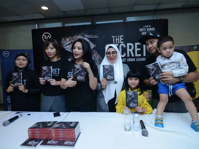 Tak hanya Raffi, Nagita pun juga merasakan ketakutan yang sama saat menjalani proses syuting. © KapanLagi.com/Bayu Herdianto