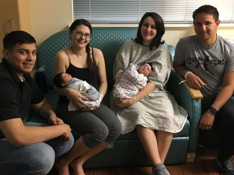 Bayi bernama Romeo dan Juliet lahir berdekatan di ruang bersebelahan. Kebetulan? © metro.co.uk