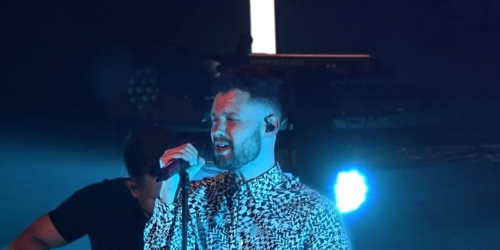 Calum Scott - Hotel Room (Terjemahan)