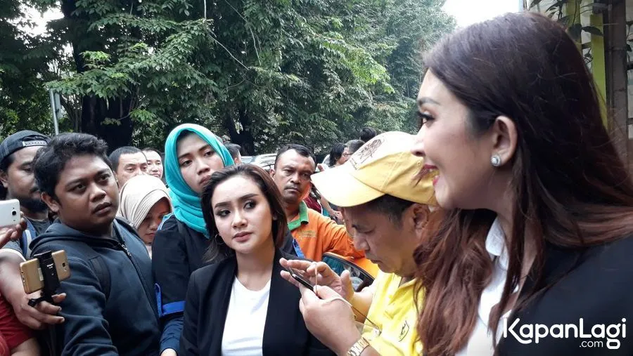 Nafa (kanan) bersedia jadi konsultan di firma hukum Hotman © KapanLagi.com®/Mathias Purwanto