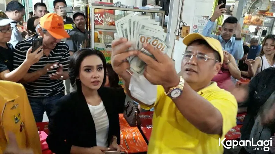 Hotman mengaku dapat rezeki dari Tuhan © KapanLagi.com®/Mathias Purwanto
