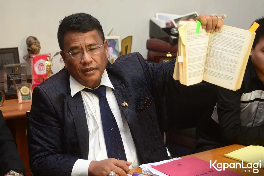Hotman bilang sudah lama tak bertemu Raffi © KapanLagi.com®/Bayu Herdianto