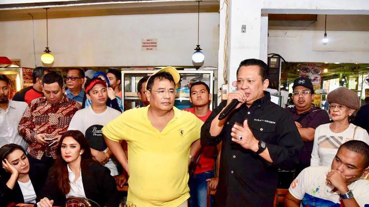 Pertemuan Nafa dan Hotman kala itu bertujuan untuk membahas tentang hak perempuan dan anak-anak. (Credit: instagram.com/nafaurbach)