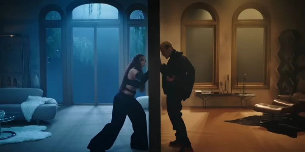 Chloe Bailey and Chris Brown - How Does It Feel