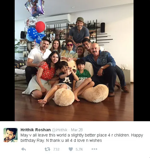 Hrithik Roshan rayakan pesta ultah Hrehaan di rumah dengan keluarga © Twitter.com/iHrithik