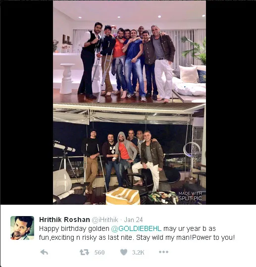 Hrithik Roshan saat di tengah pesta dengan kaki cedera © Twitter.com/iHrithik