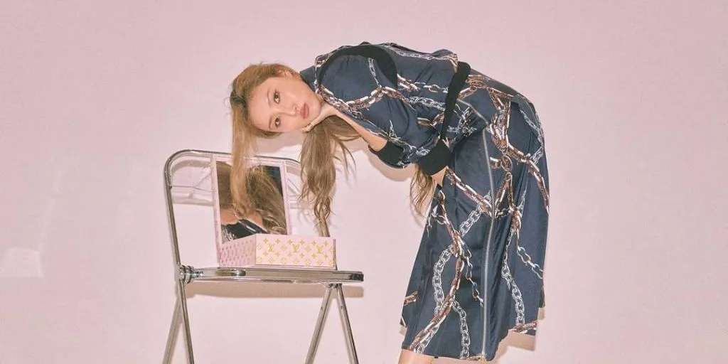 Hwasa - Play With Life dan Terjemahan