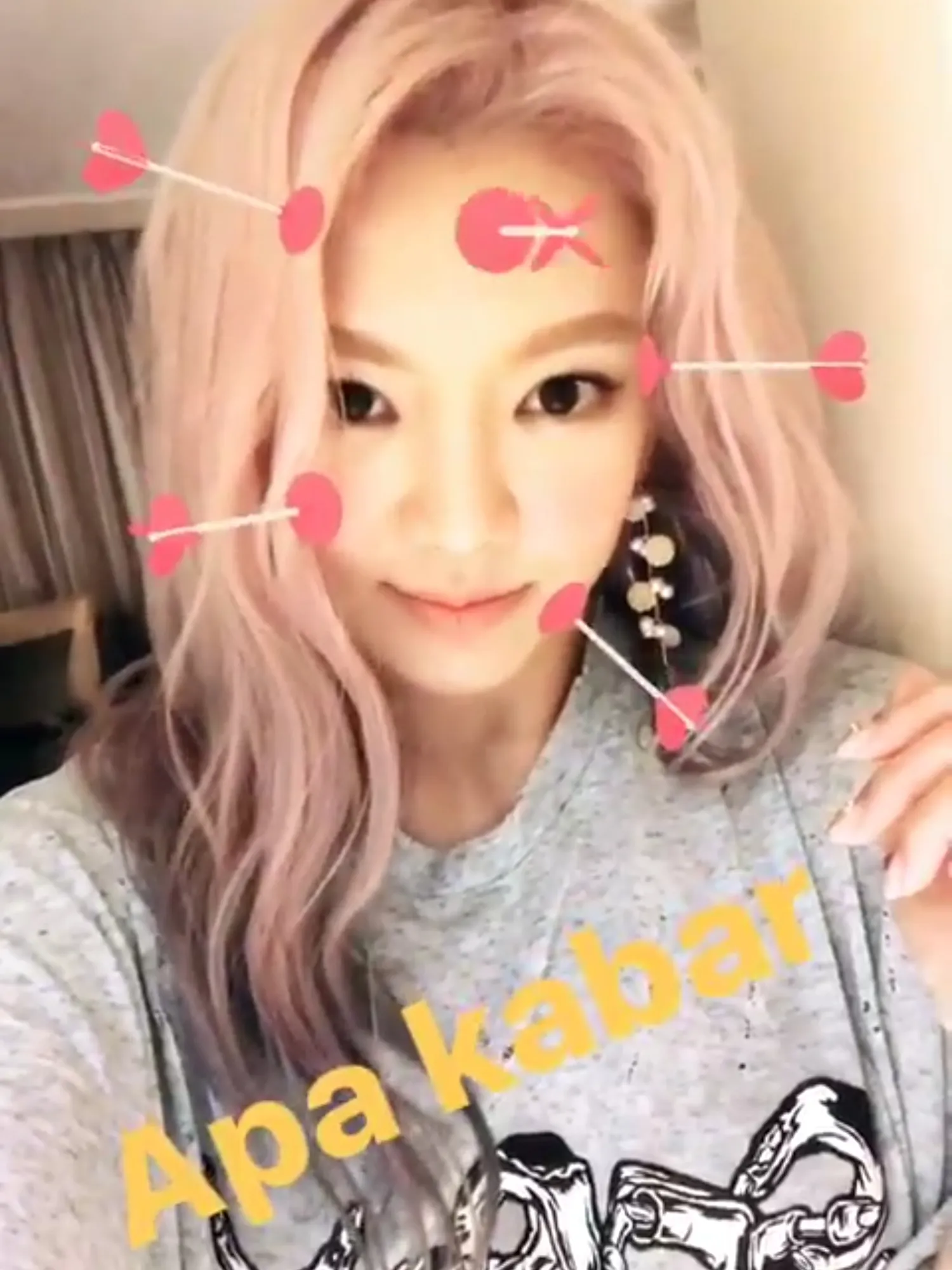 Hyoyeon menyapa fans 'Apa kabar?' © instagram.com/watasiwahyo