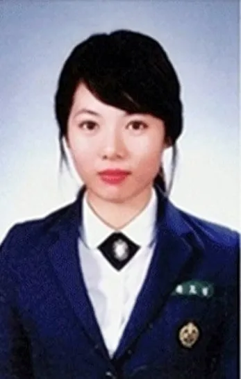 Foto kelulusan HyunA nampak begitu imut. ©soompi.com 