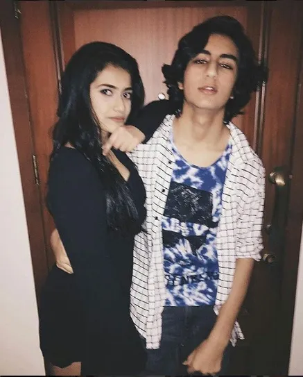 Ibrahim Khan ganteng atau...? ©pinkvilla