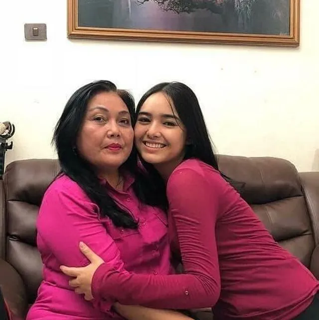 Amanda Manopo Terpukul