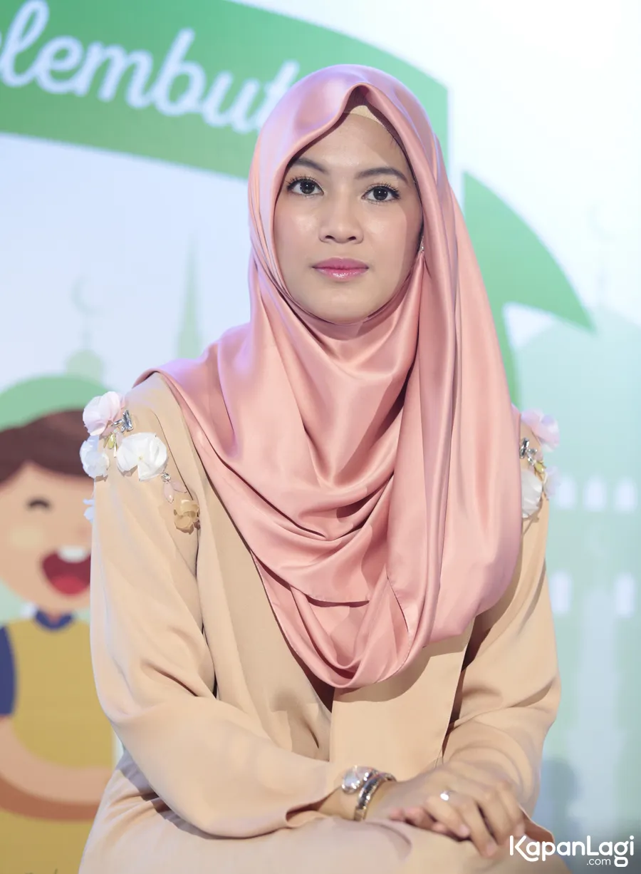 Icha tak berpuasa karena harus menyusui bayinya © KapanLagi.com®/Muhammad Akrom Sukarya