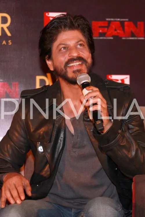 SRK ngefans dengan tiga sosok pria inspiratif, apa kamu juga sama? © Pinkvilla.com