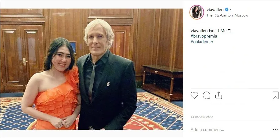Via Vallen berfoto dengan Michael Bolton. (Instagram.com/viavallen)