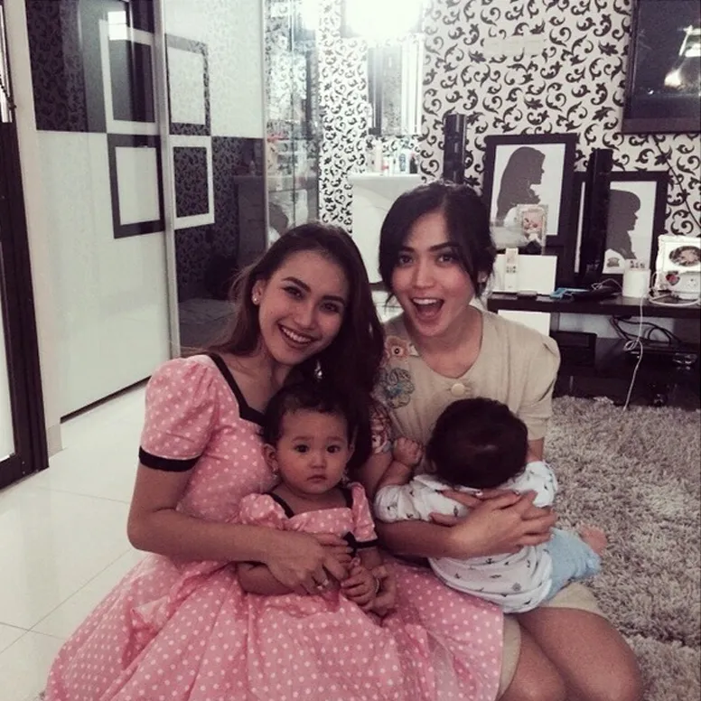 Ayu Ting Ting ucapkan selamat ulang tahun kepada sahabatnya, Jessica Iskandar/©instagram.com/ayutingting92