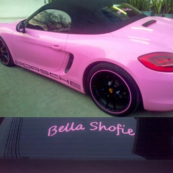 Mudik pakai mobil sport berwarna baru, Bella Shofie dihujat/©instagram.com/bellashofie_suryo