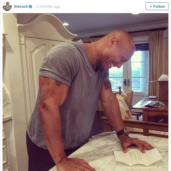 Girang, ini adalah momen ketika Dwayne menerima sepucuk surat dari sang idola/©Instagram.com/TheRock