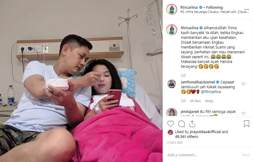 Fitri Carlina jalani perawatan di rumah sakit. (credit: Instagram.com/fitricarlina)