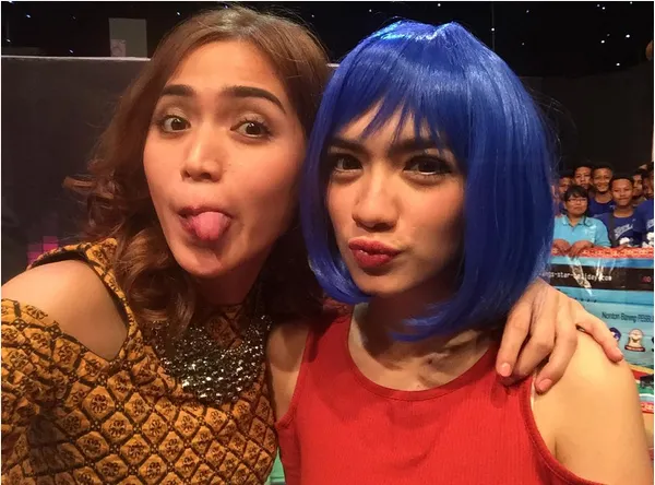 Jessica Iskandar beri suntikkan semangat kepada Angel Karamoy/©instagram.com/jedarcantik