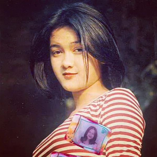 Foto jadul Julia Perez, bentuk rahang berbeda dengan sekarang/©instagram.com/juliaperrez