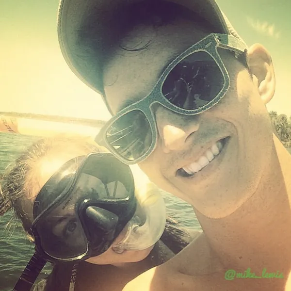 Mike habiskan liburan Paskahnya di Florida bersama wanita cantik ini/©instagram.com/mikelewis