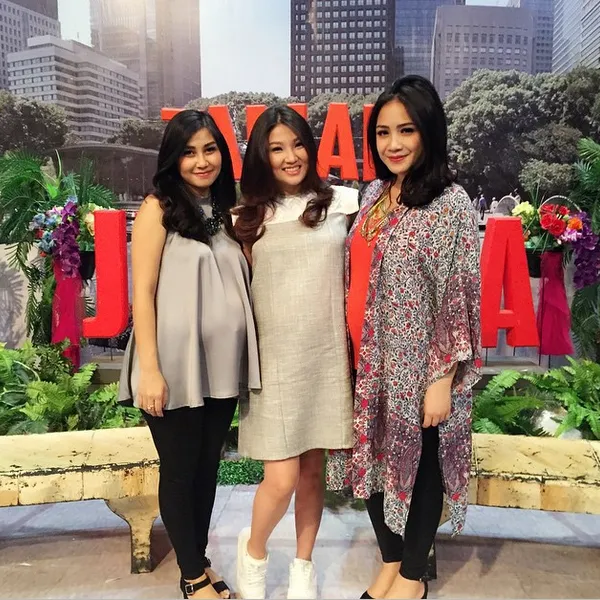 Tiga bumil cantik siap beraksi/©instagram.com/nissyaa