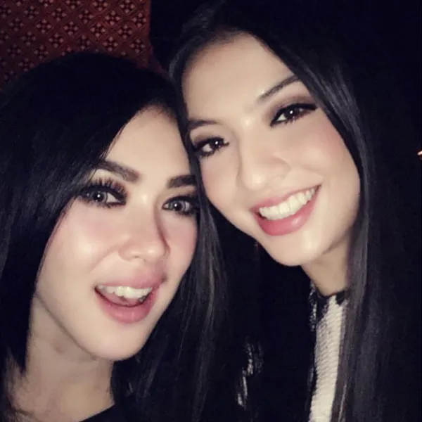 Selfie Raline dan Syahrini/©instagram.com/princesyahrini