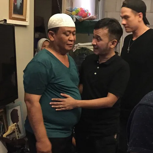 Ruben Onsu kuatkan Ayah Olga Syahputra/©instagram.com/Ruben Onsu