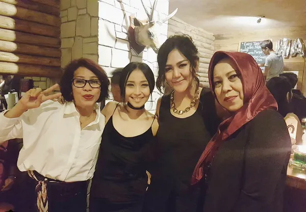 Sissy dan Rinni kompakan OOTD di ultah Jevin/©instagram.com/sysiio